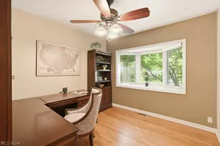 881 Gaylord Grove Rd, Cuyahoga Falls, OH 44221 - Photo 25