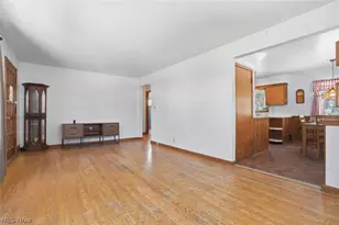 1852 6th St, Cuyahoga Falls, OH 44221 - Photo 5