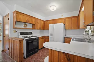 1852 6th St, Cuyahoga Falls, OH 44221 - Photo 7