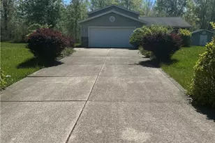25235 Suwanee Ave, Oakwood, OH 44146 - Photo 19