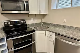 2188 W 6th St, Loveland, OH 44113 - Photo 9