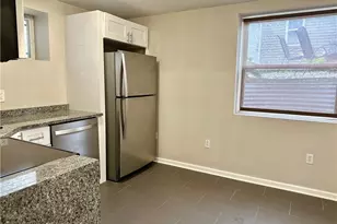 2188 W 6th St, Loveland, OH 44113 - Photo 7