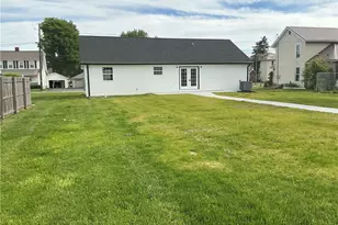 165 W 3rd St, Frazeysburg, OH 43822 - Photo 21
