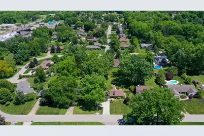277 Marwood Drive SE, Warren, OH 44484 - Photo 5