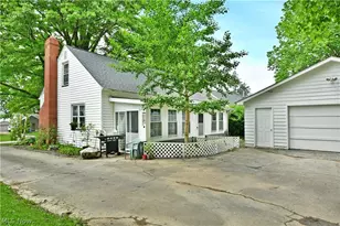 7435 Westview Dr, Youngstown, OH 44512 - Photo 3