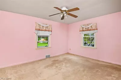 7435 Westview Drive, Youngstown, OH 44512 - Photo 27
