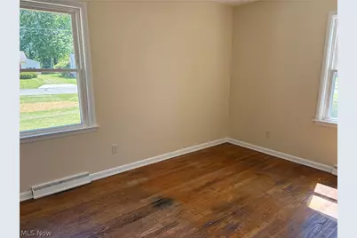 815 S Nearing Circle, Geneva, OH 44041 - Photo 21