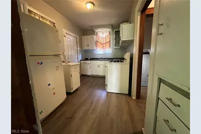 1438 Rowland Avenue NE, Canton, OH 44705 - Photo 3