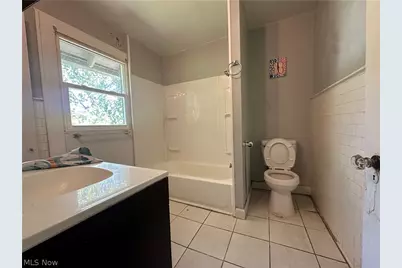 1438 Rowland Avenue NE, Canton, OH 44705 - Photo 9
