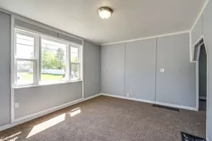 36 21st St NW, Barberton, OH 44203 - Photo 9