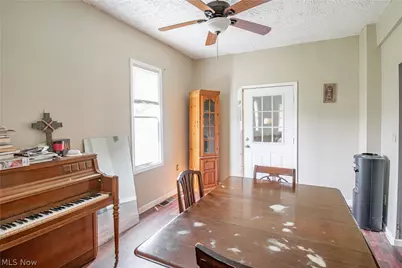 126 14th Street NW, Barberton, OH 44203 - Photo 7