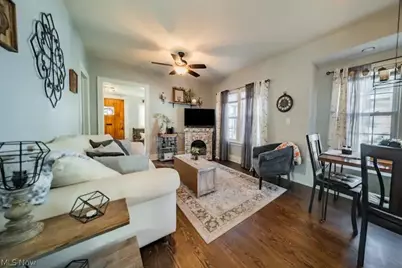 225 29th Street NW, Barberton, OH 44203 - Photo 9