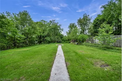 1915 4th Street NE, Canton, OH 44704 - Photo 27