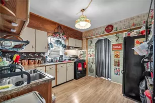 1915 4th St NE, Canton, OH 44704 - Photo 7