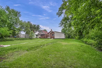 1915 4th Street NE, Canton, OH 44704 - Photo 25