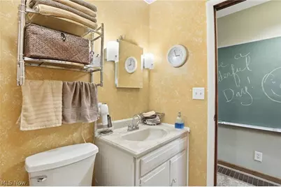 262 W 4th Street, Frazeysburg, OH 43822 - Photo 25