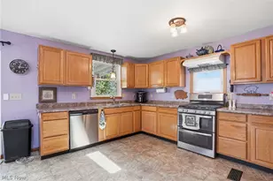 262 W 4th St, Frazeysburg, OH 43822 - Photo 13