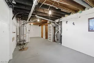 262 W 4th St, Frazeysburg, OH 43822 - Photo 31