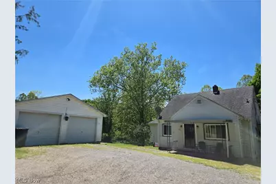 201 Ridgewood Drive, Amsterdam, OH 43903 - Photo 1