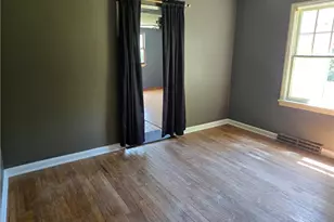 201 Ridgewood Dr, Amsterdam, OH 43903 - Photo 9