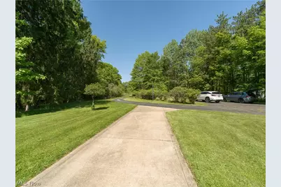 8745 Broadview Road, Grandview Heights, OH 44147 - Photo 37