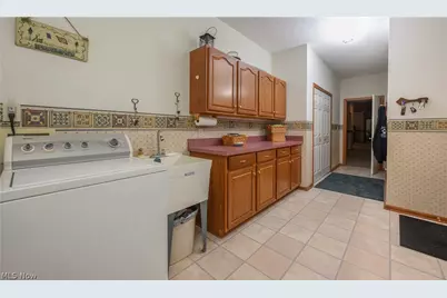 8745 Broadview Road, Grandview Heights, OH 44147 - Photo 27
