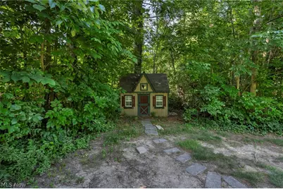 1176 Meadow Spur Drive, Akron, OH 44333 - Photo 49