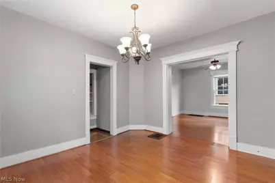 2329 Winfield Way NE, Canton, OH 44705 - Photo 9