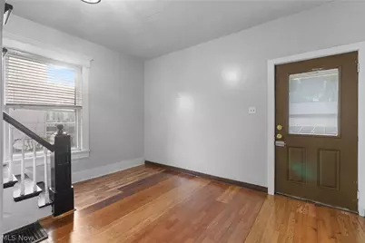 2329 Winfield Way NE, Canton, OH 44705 - Photo 5