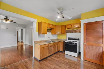 2329 Winfield Way NE, Canton, OH 44705 - Photo 15