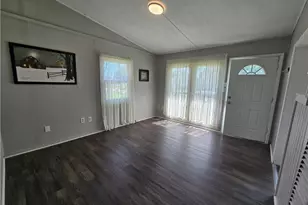 169 Boston Ave, Elyria, OH 44035 - Photo 3