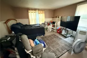 136 Sheriff St, Elyria, OH 44035 - Photo 5