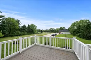 9470 Aquila Ct, Grandview Heights, OH 44147 - Photo 9