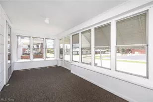 159 N Lyman St, Wadsworth, OH 44281 - Photo 3