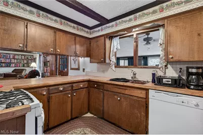 1031 Park Avenue, Amherst, OH 44001 - Photo 7
