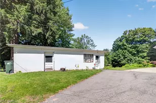 1031 Park Ave, Amherst, OH 44001 - Photo 17