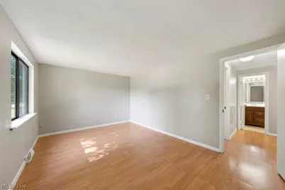9588 Fernwood Drive, Olmsted Falls, OH 44138 - Photo 15