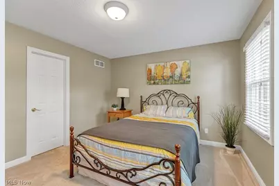 7937 Pinehurst Drive, Kirtland, OH 44094 - Photo 19