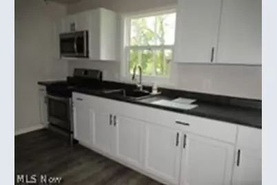 1936 Lakeview Avenue, Lorain, OH 44053 - Photo 9
