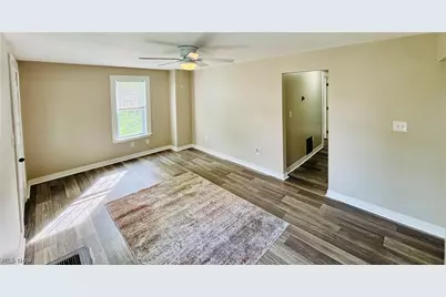 833 Main Street #B(back), Conneaut, OH 44030 - Photo 5