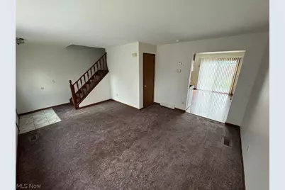 914 Shadowrow Avenue, Willoughby, OH 44094 - Photo 3