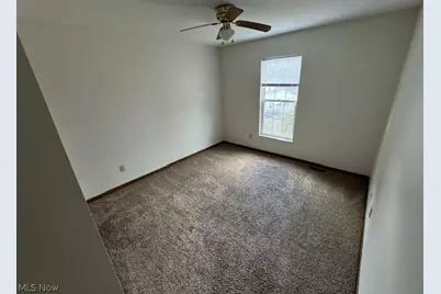 914 Shadowrow Avenue, Willoughby, OH 44094 - Photo 11
