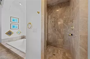 298 Village Dr, Grandview Heights, OH 44147 - Photo 25