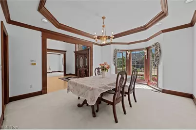 298 Village Drive, Grandview Heights, OH 44147 - Photo 5