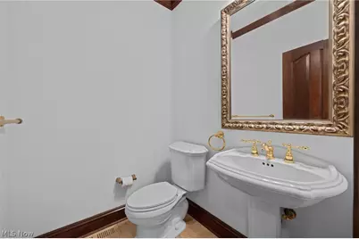 298 Village Drive, Grandview Heights, OH 44147 - Photo 27