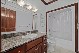 298 Village Dr, Grandview Heights, OH 44147 - Photo 37