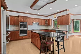 298 Village Dr, Grandview Heights, OH 44147 - Photo 13