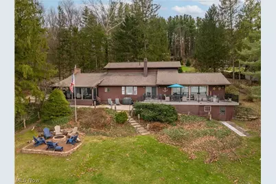 9707 Lakewood Drive NE, Mineral City, OH 44656 - Photo 3