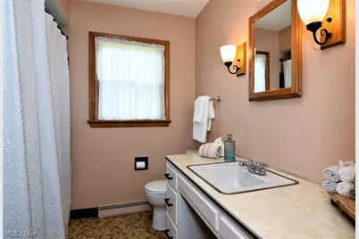 906 Davis Avenue, Cuyahoga Falls, OH 44221 - Photo 19