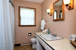 906 Davis Ave, Cuyahoga Falls, OH 44221 - Photo 19